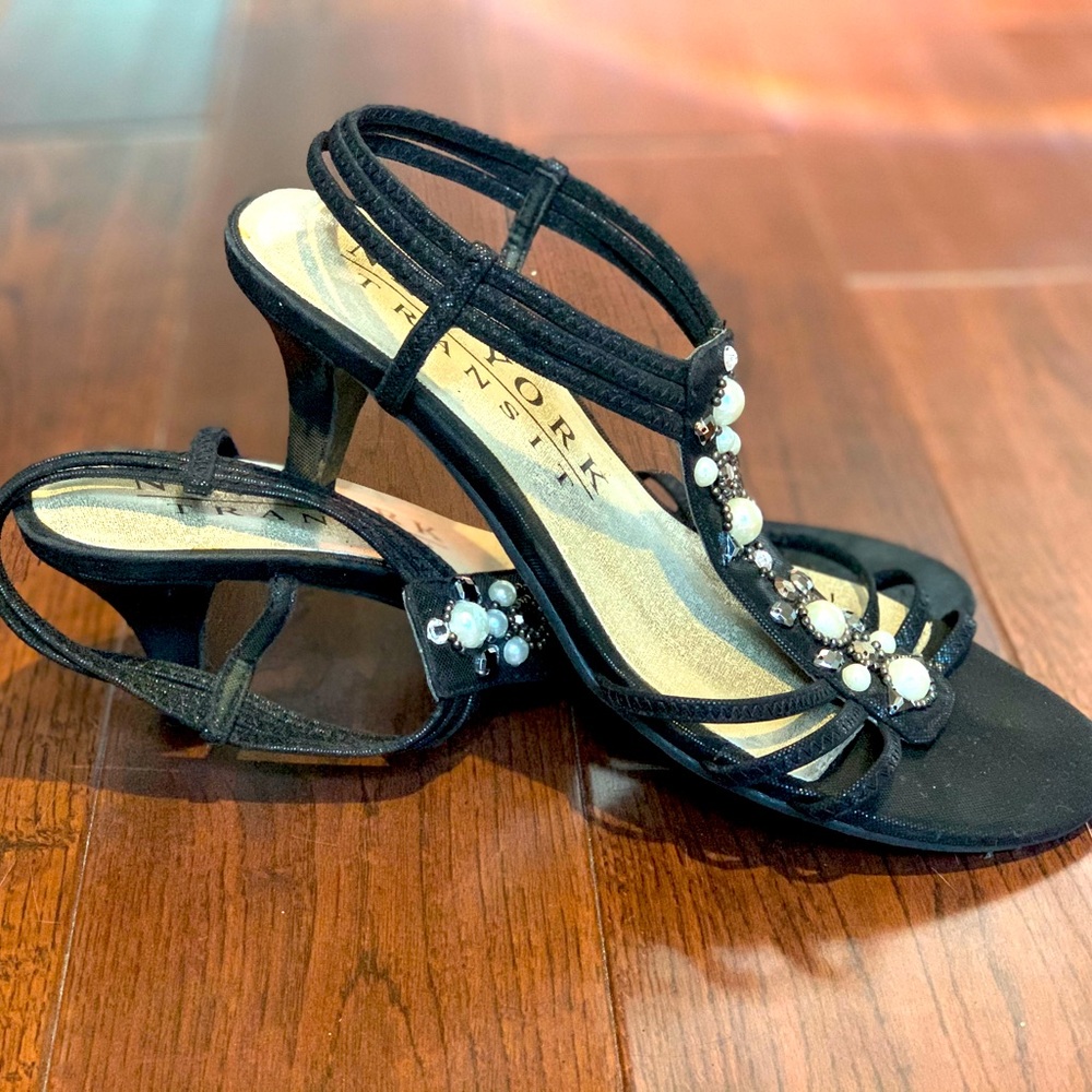 Worn once! Women’s size 8.5 jeweled heel